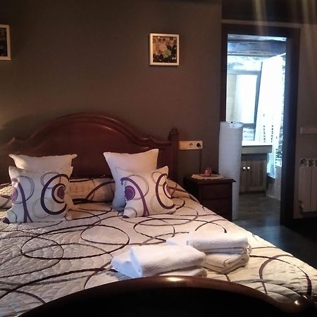 סנטה אאולליה דה אוסקוס Apartamento La Corrada מראה חיצוני תמונה